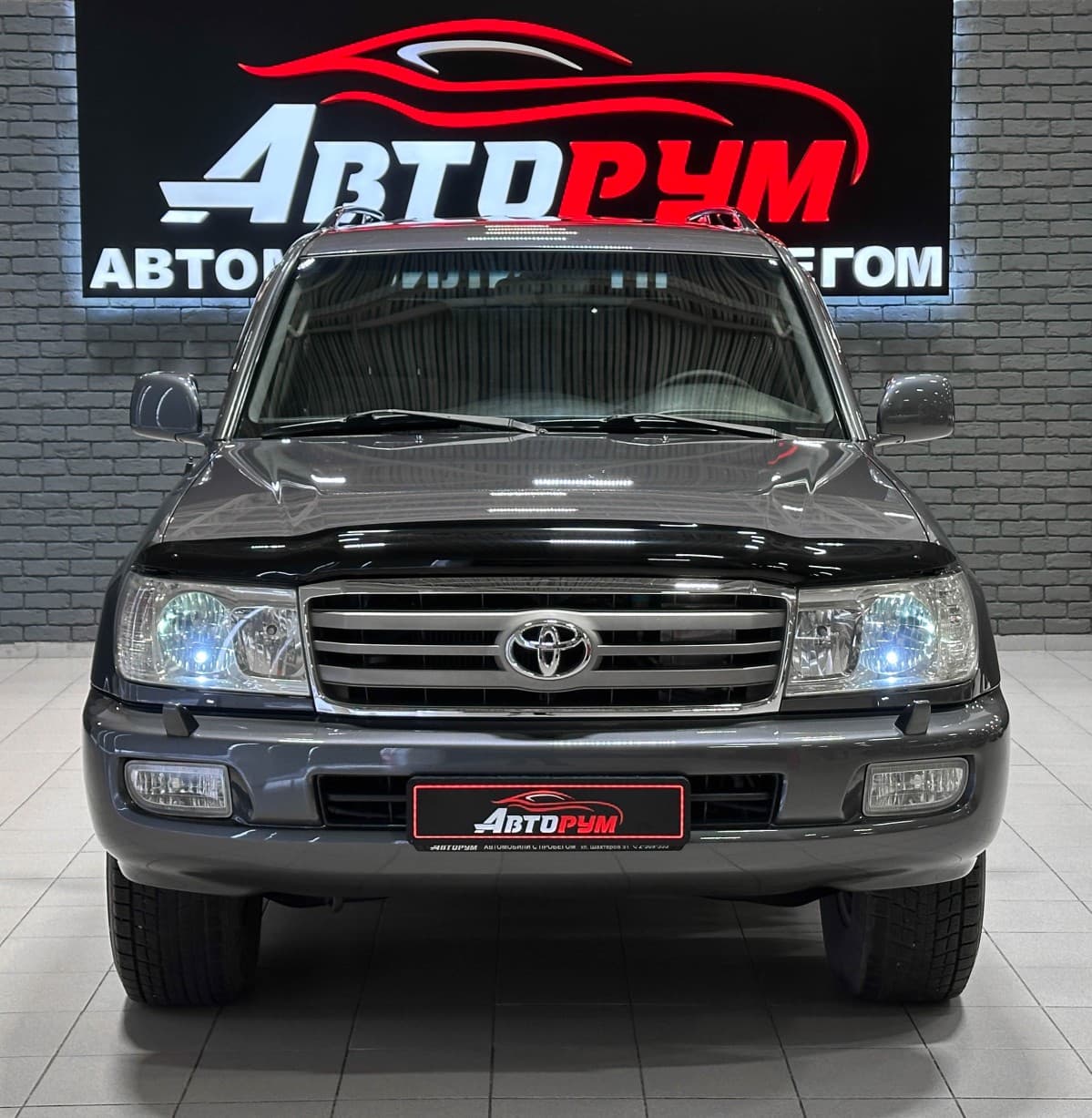 Toyota Land Cruiser 100 - 3